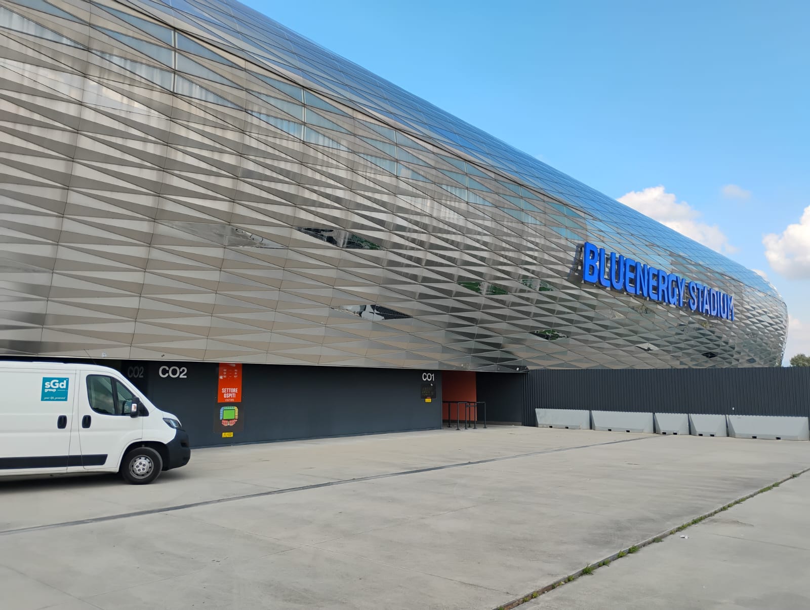 Installazione rete antipiccione Bluenergy Stadium Udine