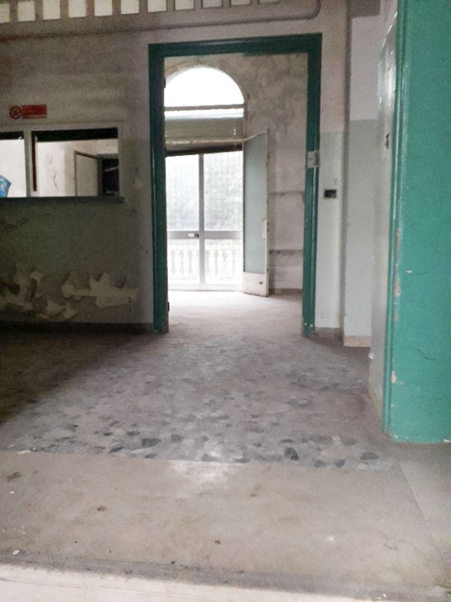 Pulizia e sgombero ex ospedale di Mestre